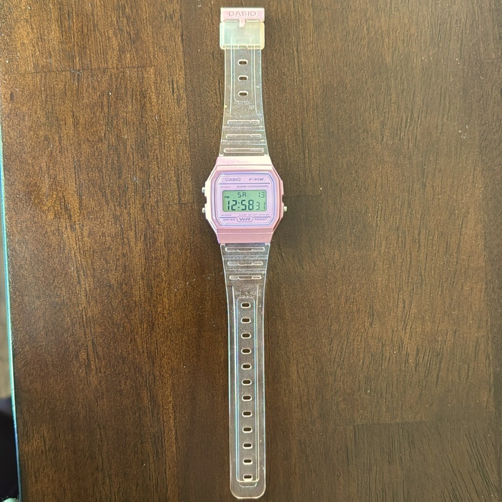 Casio Quartz watch with resin strap.